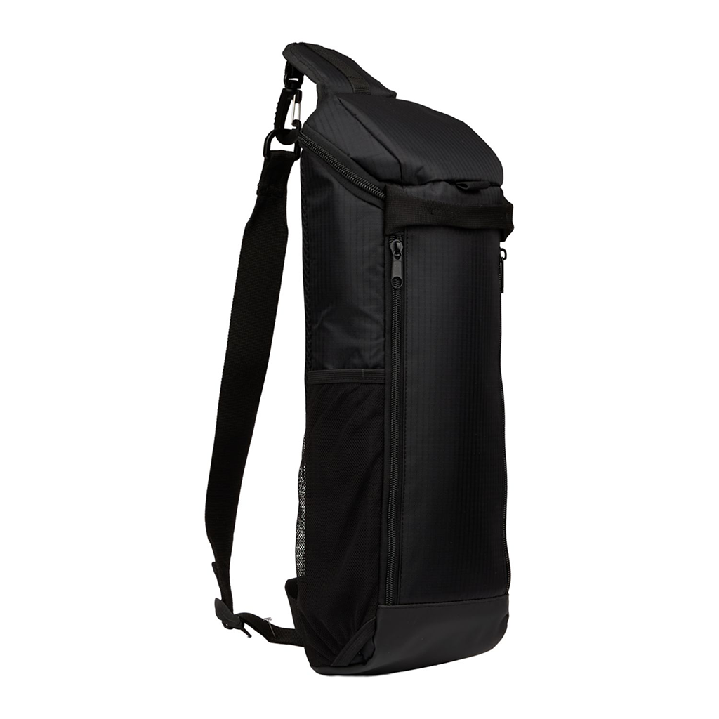 Leed's Black Fairway Recycled 6 Can Golf Cooler