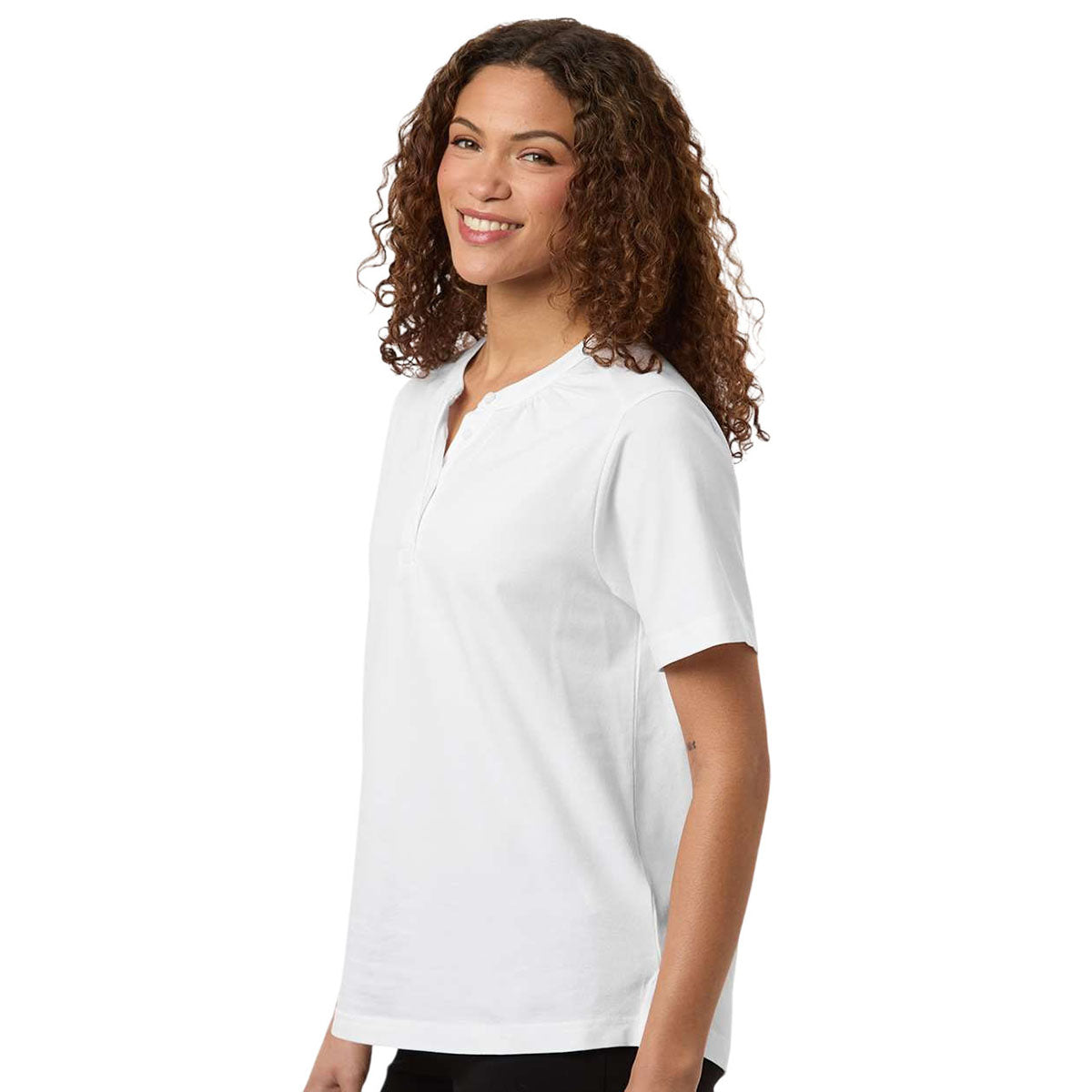 Devon & Jones Women's White Seaton Pebble Textured Polo