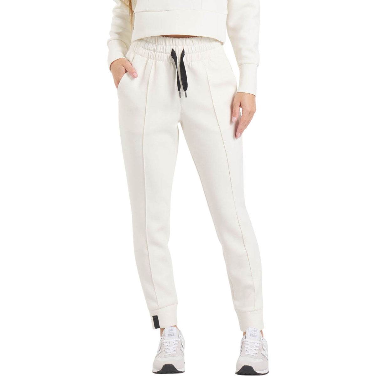 UNRL Women's Coconut LuxBreak Sweat Jogger