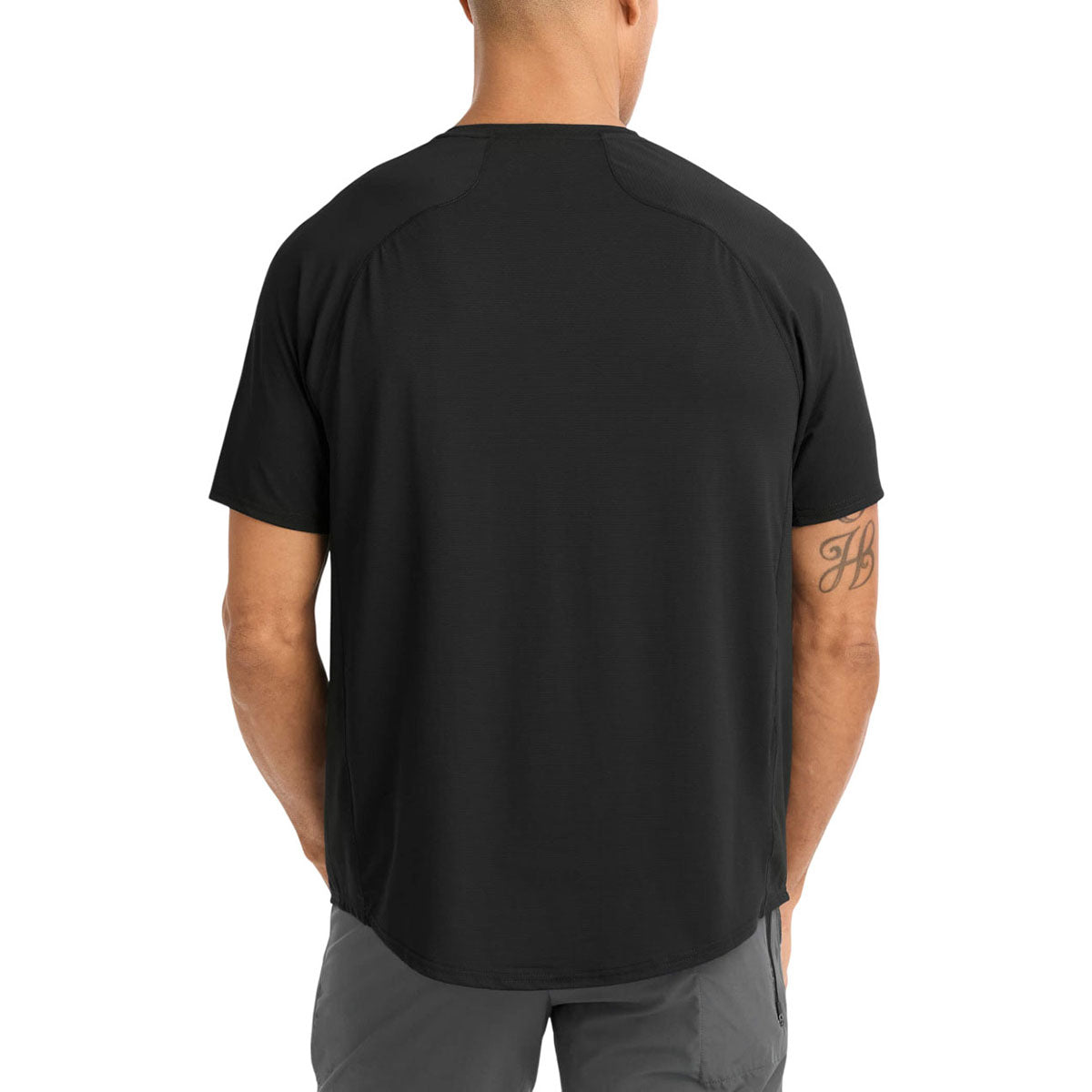 UNRL Men's Black Streamline Performance Tee