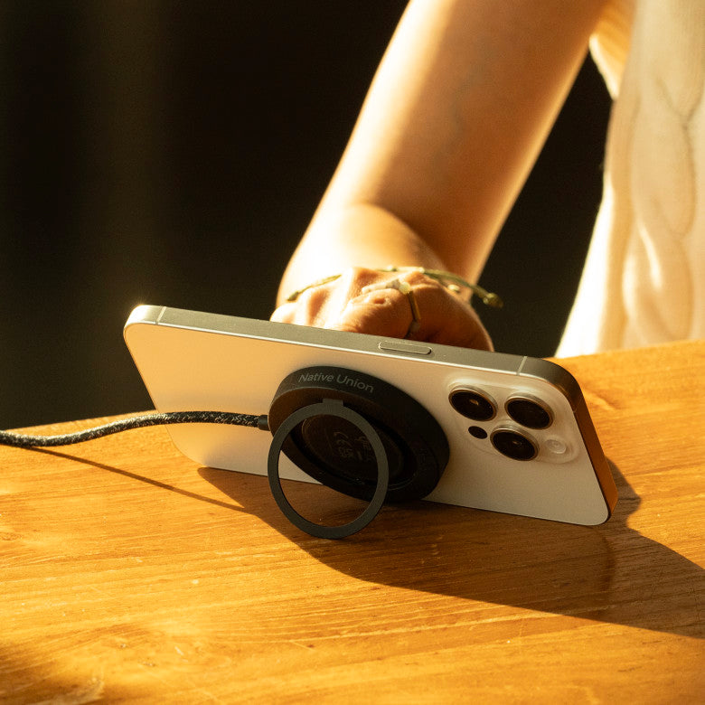 Native Union Black Snapstand Qi2 Wireless Charger